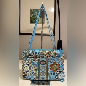 Gently Used Vera Bradley Blue Floral Tablet Hard Case
